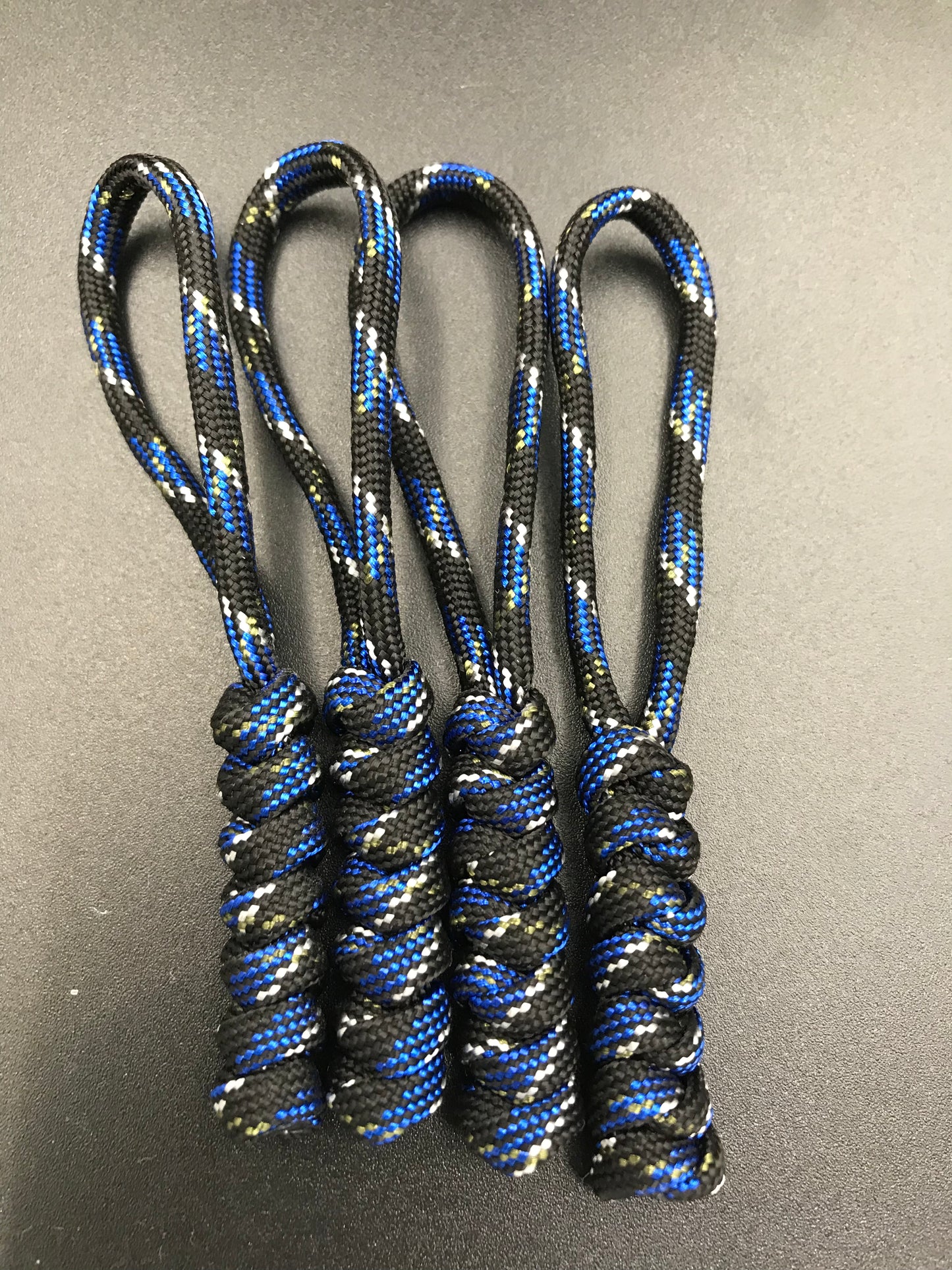 Paracord zip pulls in dark marine cam (dark blue black white) ( 4 pack) light weight and strong and handmade in U.K.