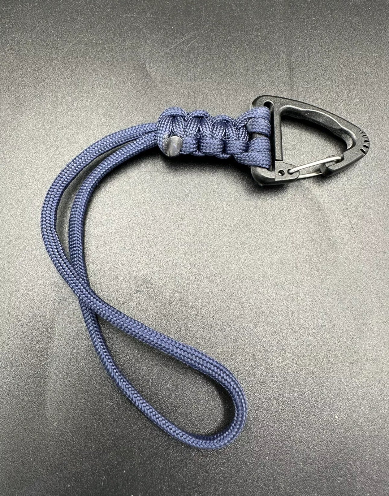 EDC triangular clip Paracord lanyard