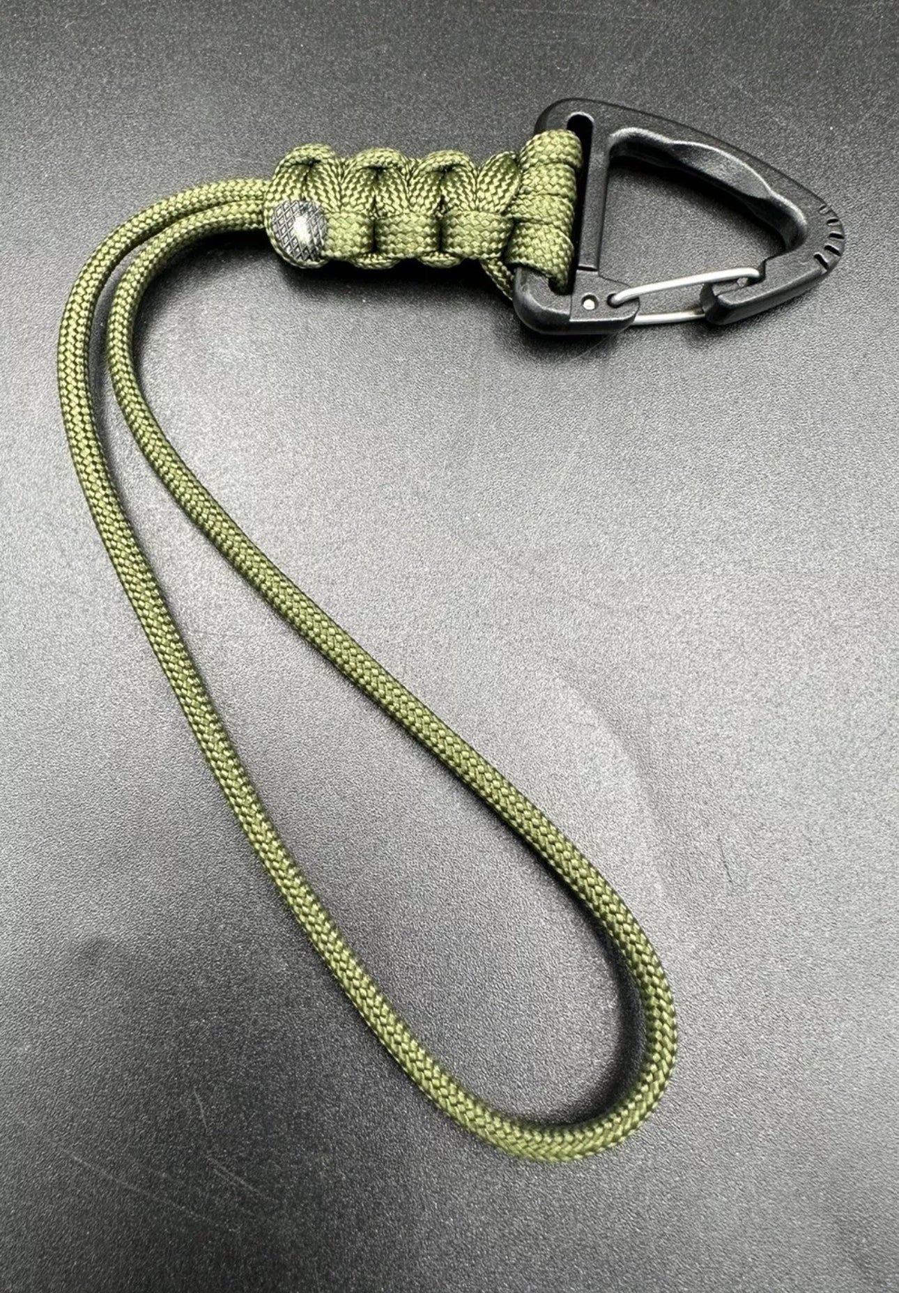 EDC triangular clip Paracord lanyard