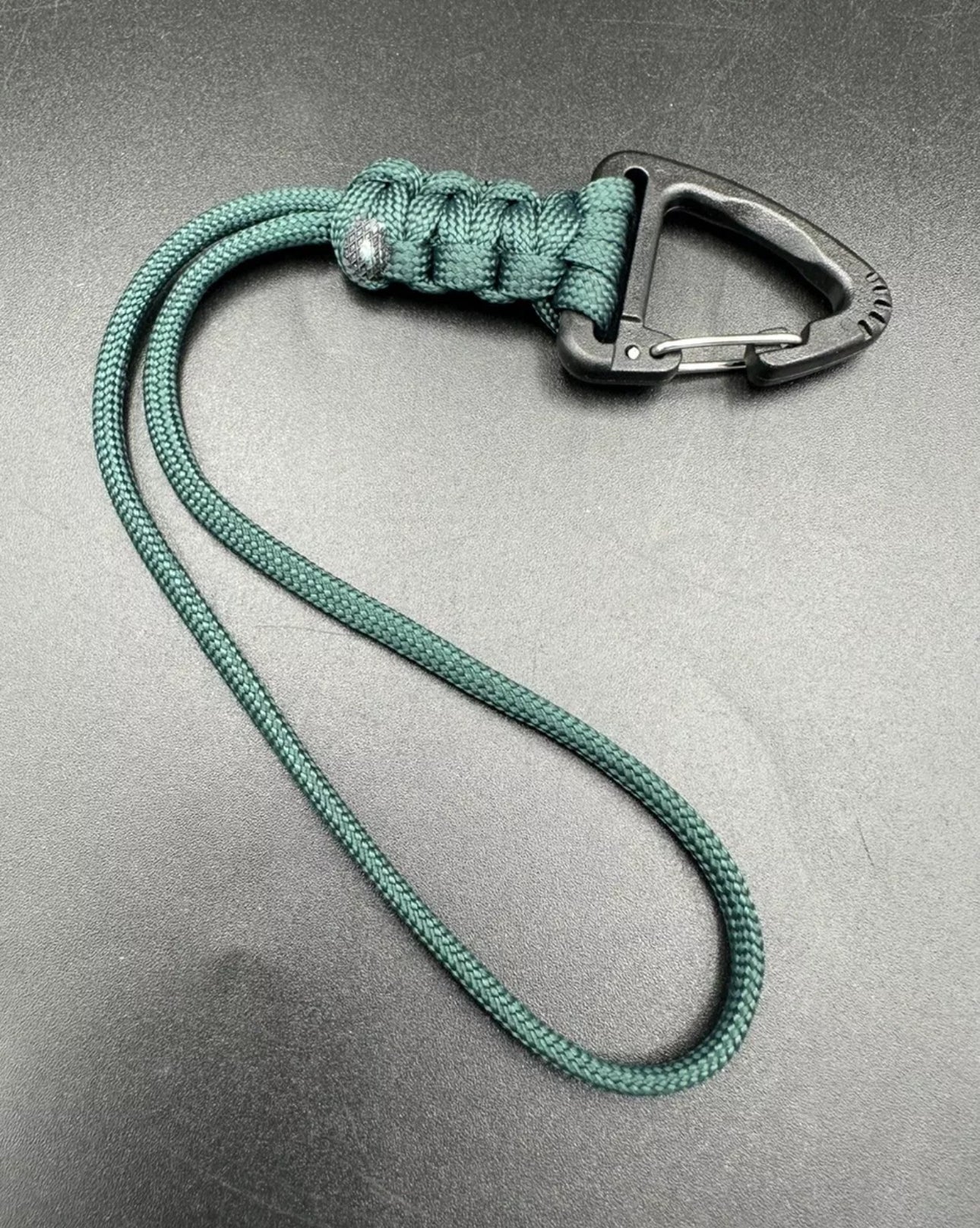 EDC triangular clip Paracord lanyard