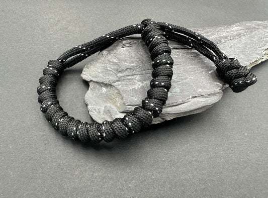 Paracord survival bracelets in tactical black  lightweight handmade snake knott design U.K.