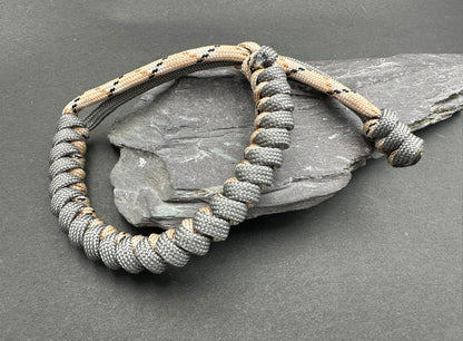 Paracord survival bracelet snake knot