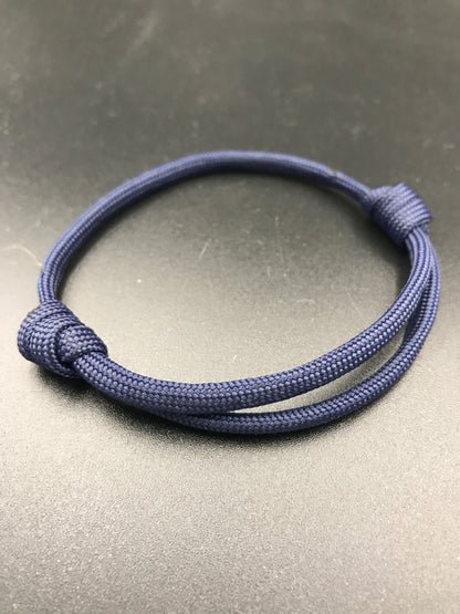 Paracord friendship bracelet In navy blue light weight and adjustable