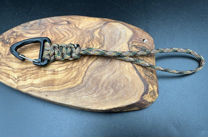EDC triangular clip Paracord lanyard