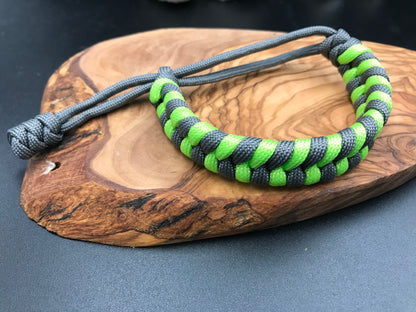 Paracord survival bracelets fishtail design