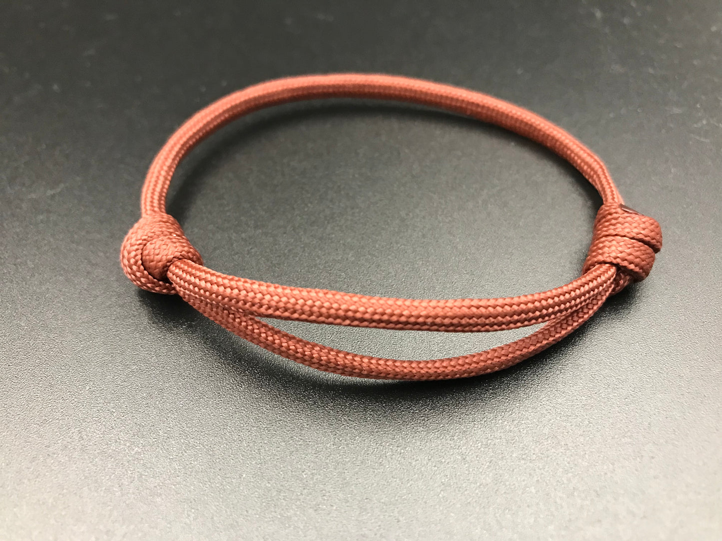 Paracord friendship bracelet In oak bray brown (woody brown coloured) light weight and adjustable