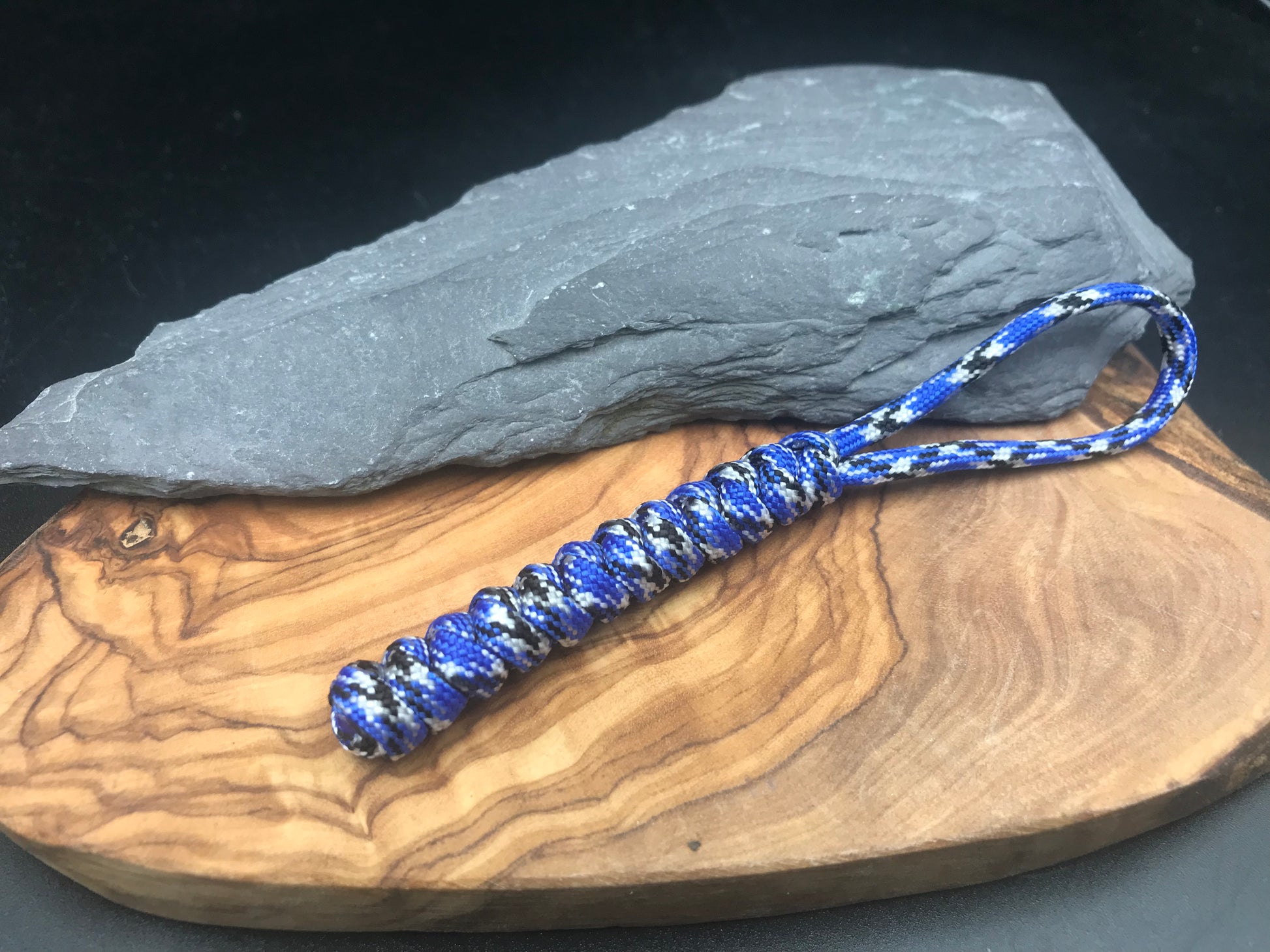 Hand made Paracord lanyard in blue white and black coloured mix snake knot design