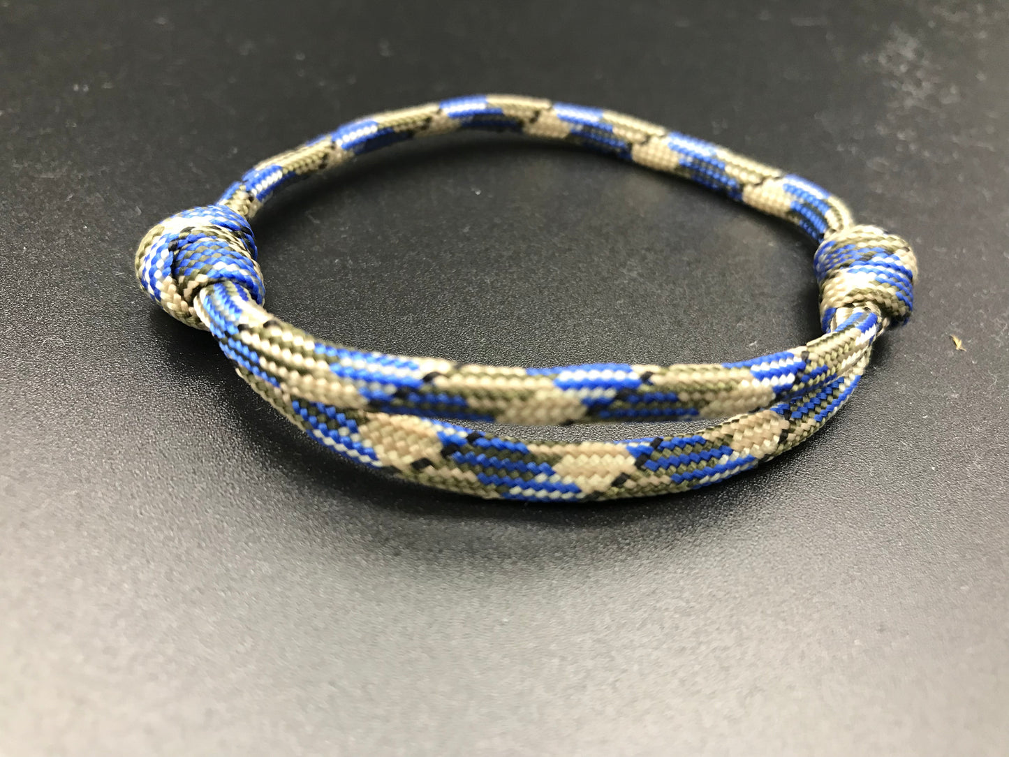 Paracord friendship bracelet in blue & grey camo fully adjustable and light weight 