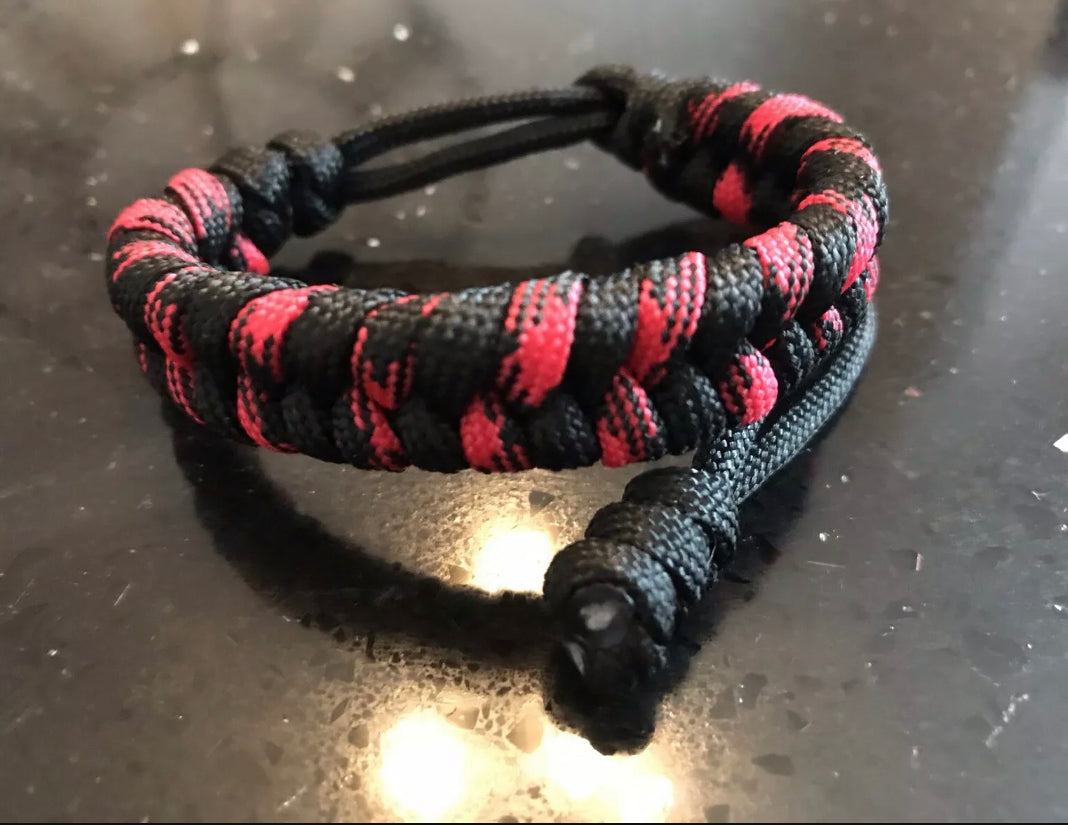 Paracord survival bracelets fishtail design