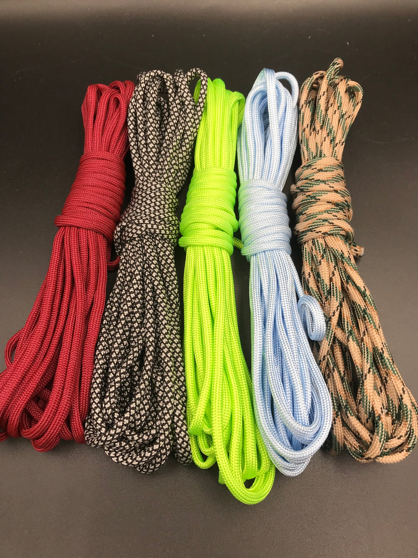 Paracord starter pack in a colour variety of 5 x 20ft bundles ( burgandy wine, silver diamond, neon Green, lilac and dark  desert camo